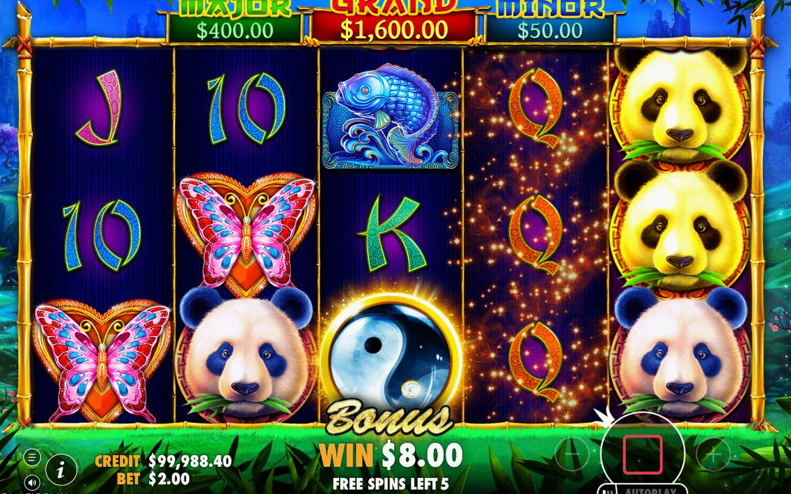 Free Spins round with stacked Mystery Lantern symbols